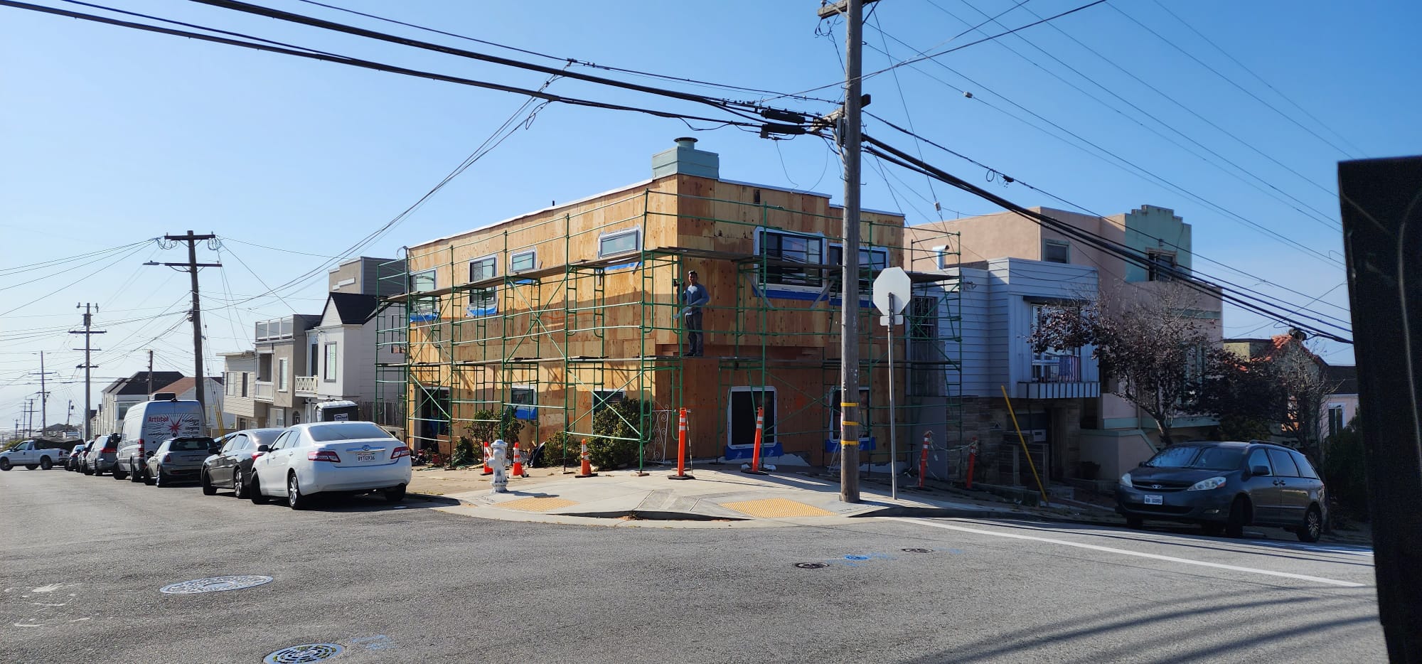 Guzman Construction Image